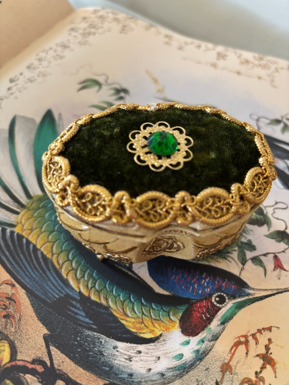 Vintage Mini Jewelry Box - Picture 11 of 11